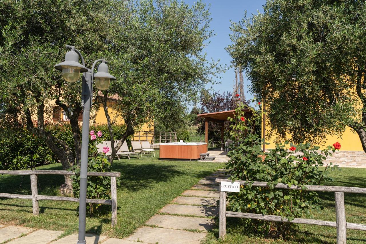 Montenovo Country House Ostra Vetere Exterior photo