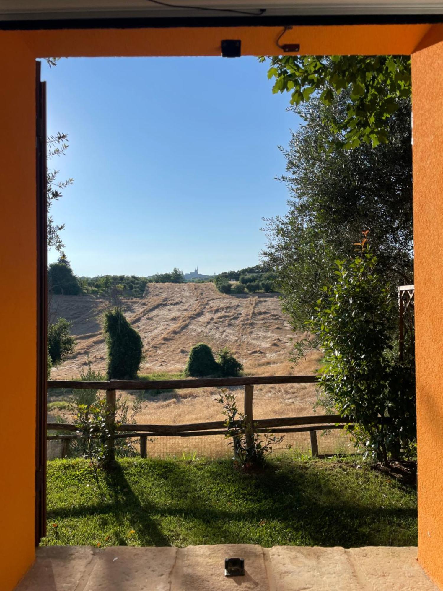 Montenovo Country House Ostra Vetere Exterior photo